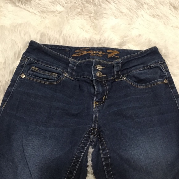 Seven7 Skinny Jeans - Picture 2 of 3